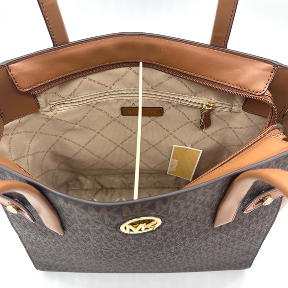 Michael Kors Carmen Large Tote Bag & Trifold Wallet - Picture 7 of 13